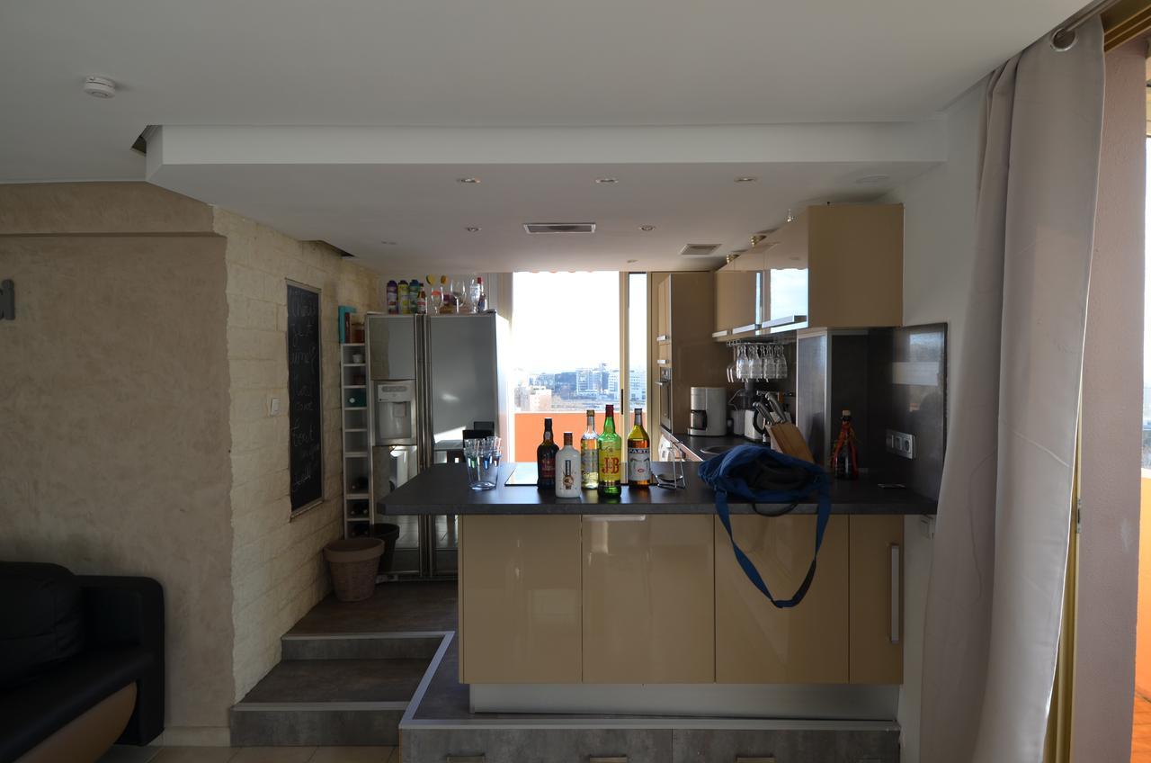 Appartement Rooftop 8 personnes grande terrasse avec parking Quartier Aéroport Nice Buitenkant foto