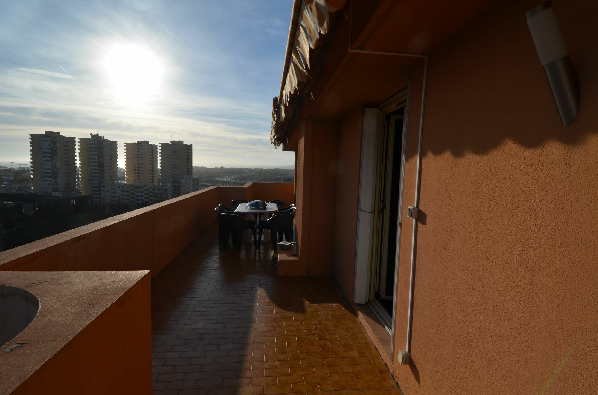 Appartement Rooftop 8 personnes grande terrasse avec parking Quartier Aéroport Nice Buitenkant foto